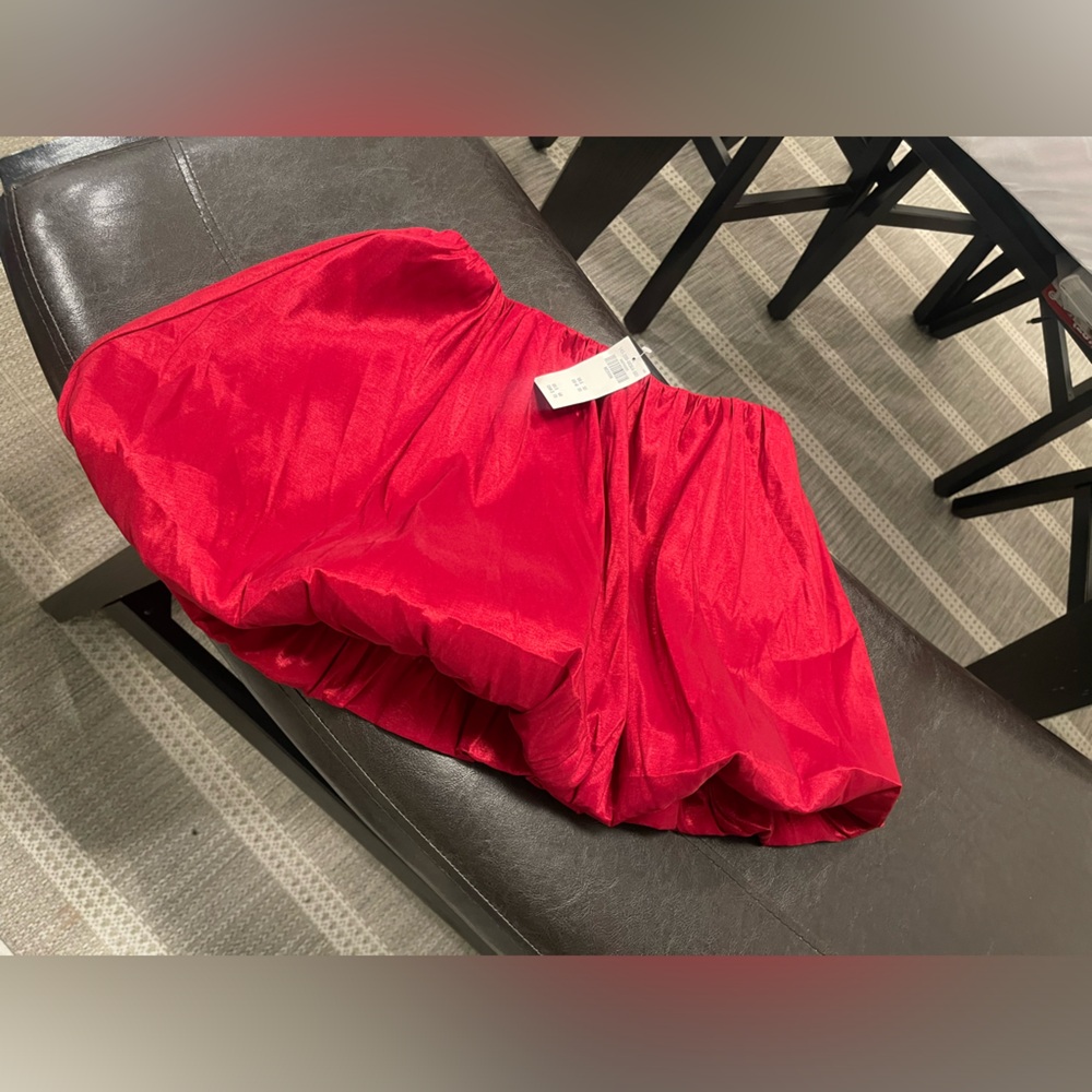 NWT Abercrombie & Fitch Red Mini bubble skort Skirt Sz M